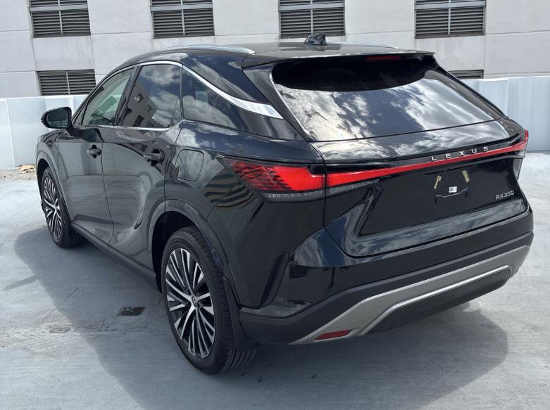Used 2024 Lexus RX 350 Premium Plus w/ Convenience Package FWD image 5