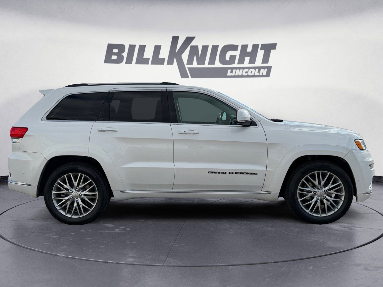 Used 2017 Jeep Grand Cherokee Summit w/ Platinum Series Group image 6