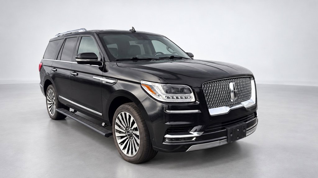 Used 2021 Lincoln Navigator Reserve w/ Luxury Package AWD/4WD image 4