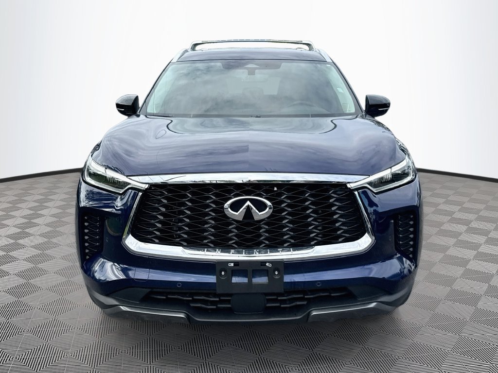 Used 2023 INFINITI QX60 Sensory w/ Cargo Package AWD/4WD image 2
