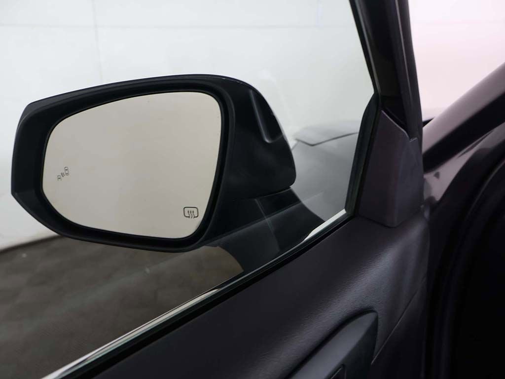 Used 2022 Toyota Highlander XLE image 38