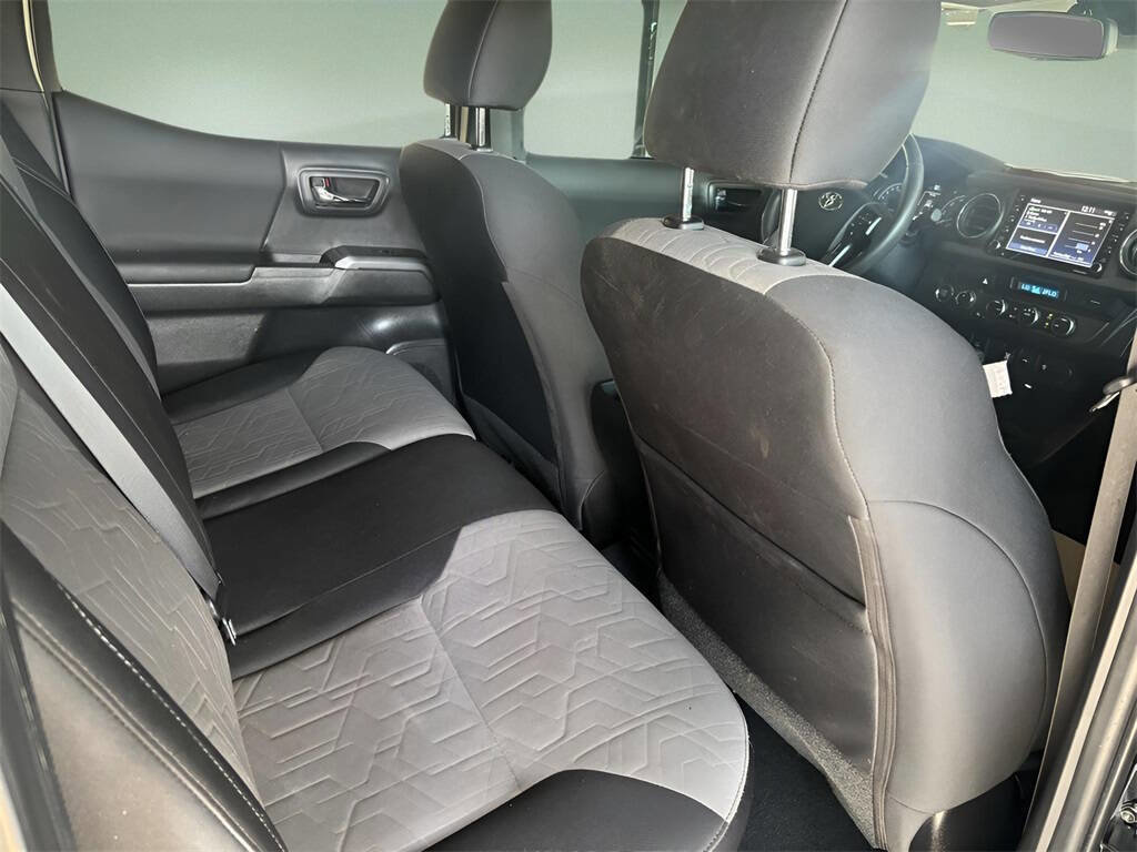 Used 2023 Toyota Tacoma TRD Off-Road image 14