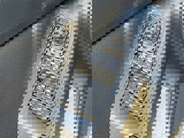 Certified 2025 Subaru Crosstrek 2.5i Premium image 24