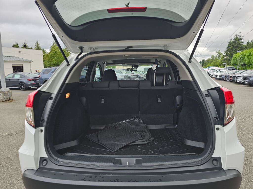 Used 2021 Honda HR-V EX image 17
