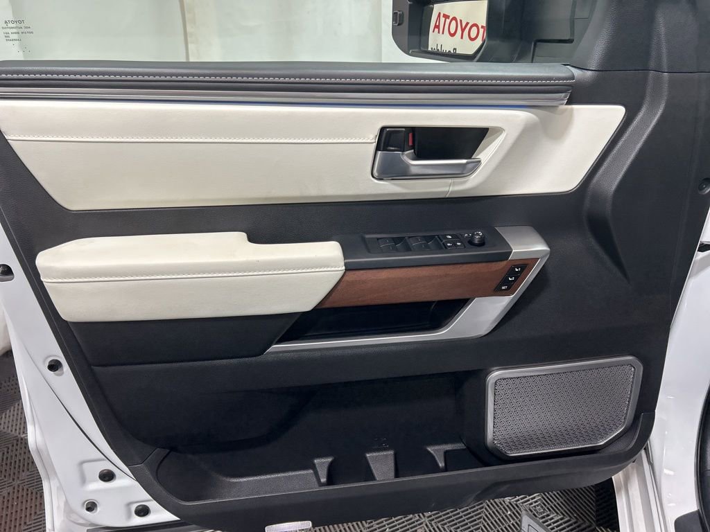 Used 2024 Toyota Sequoia Capstone image 25