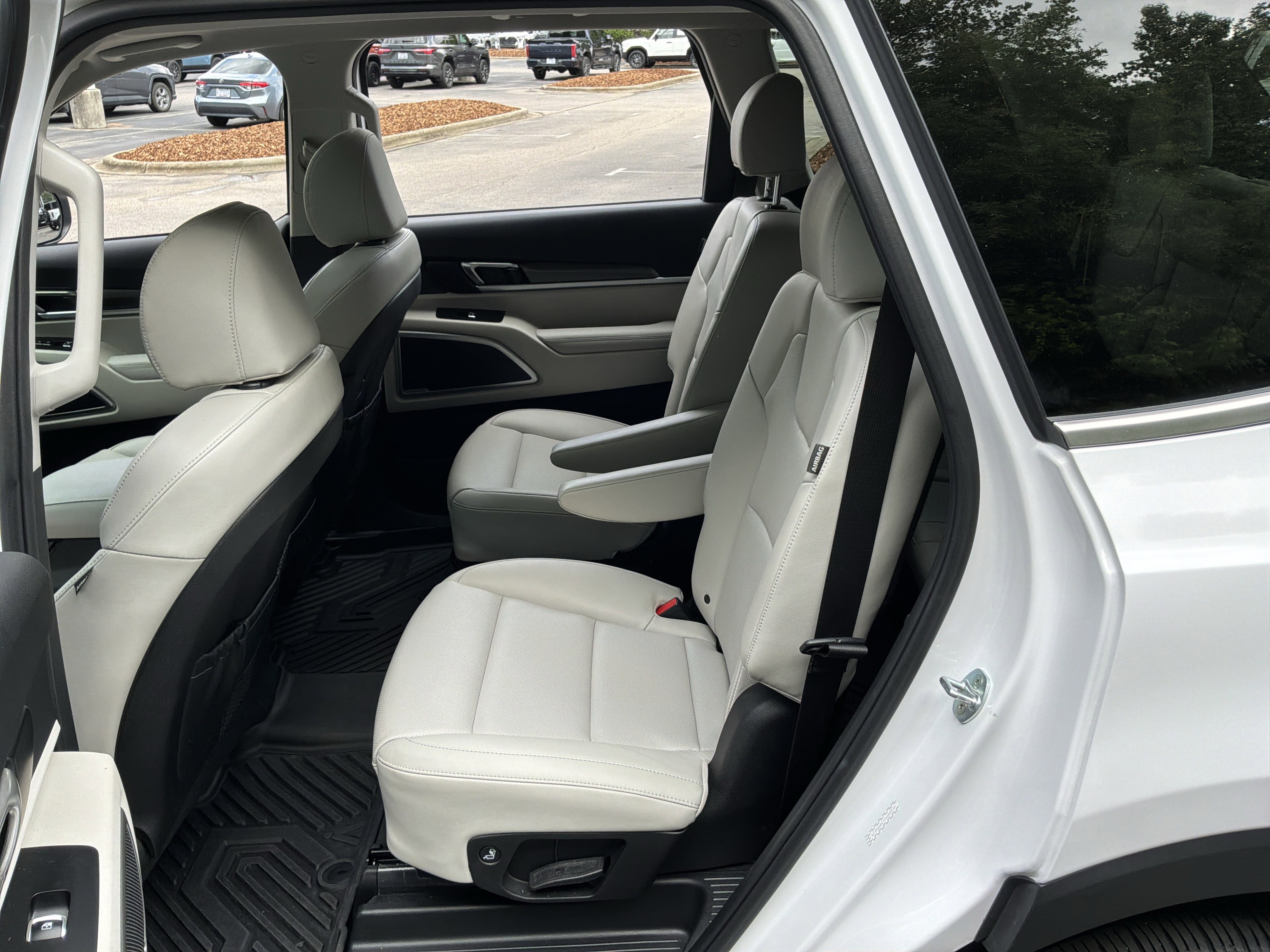 Used 2023 Kia Telluride S w/ S Sunroof Package AWD/4WD image 31