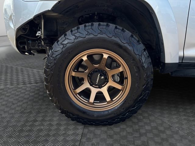 Used 2022 Toyota 4Runner SR5 Premium image 14