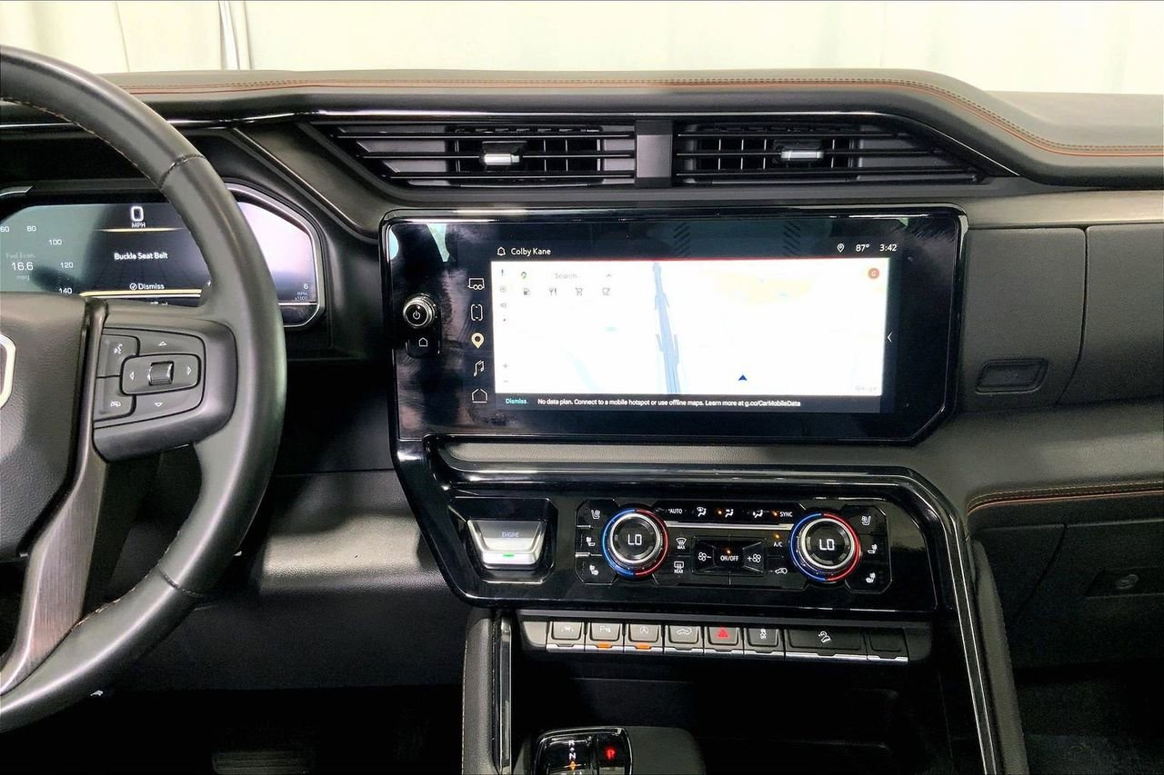 Used 2024 GMC Sierra 1500 AT4 w/ Technology Package image 5