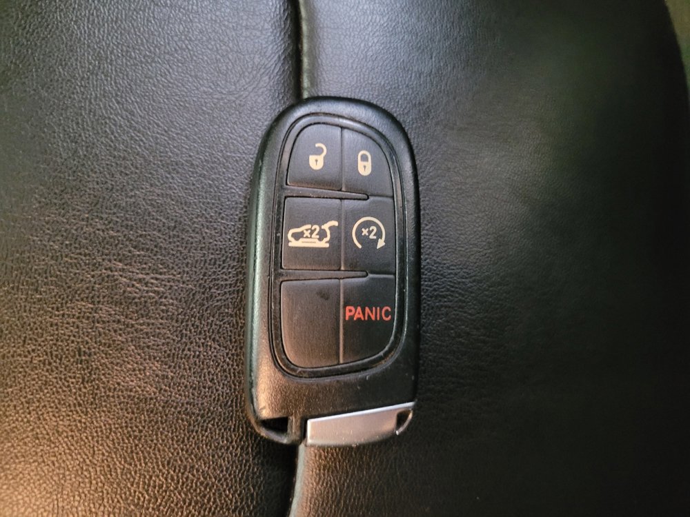 Used 2019 Jeep Cherokee Trailhawk w/ Comfort/Convenience Group image 32