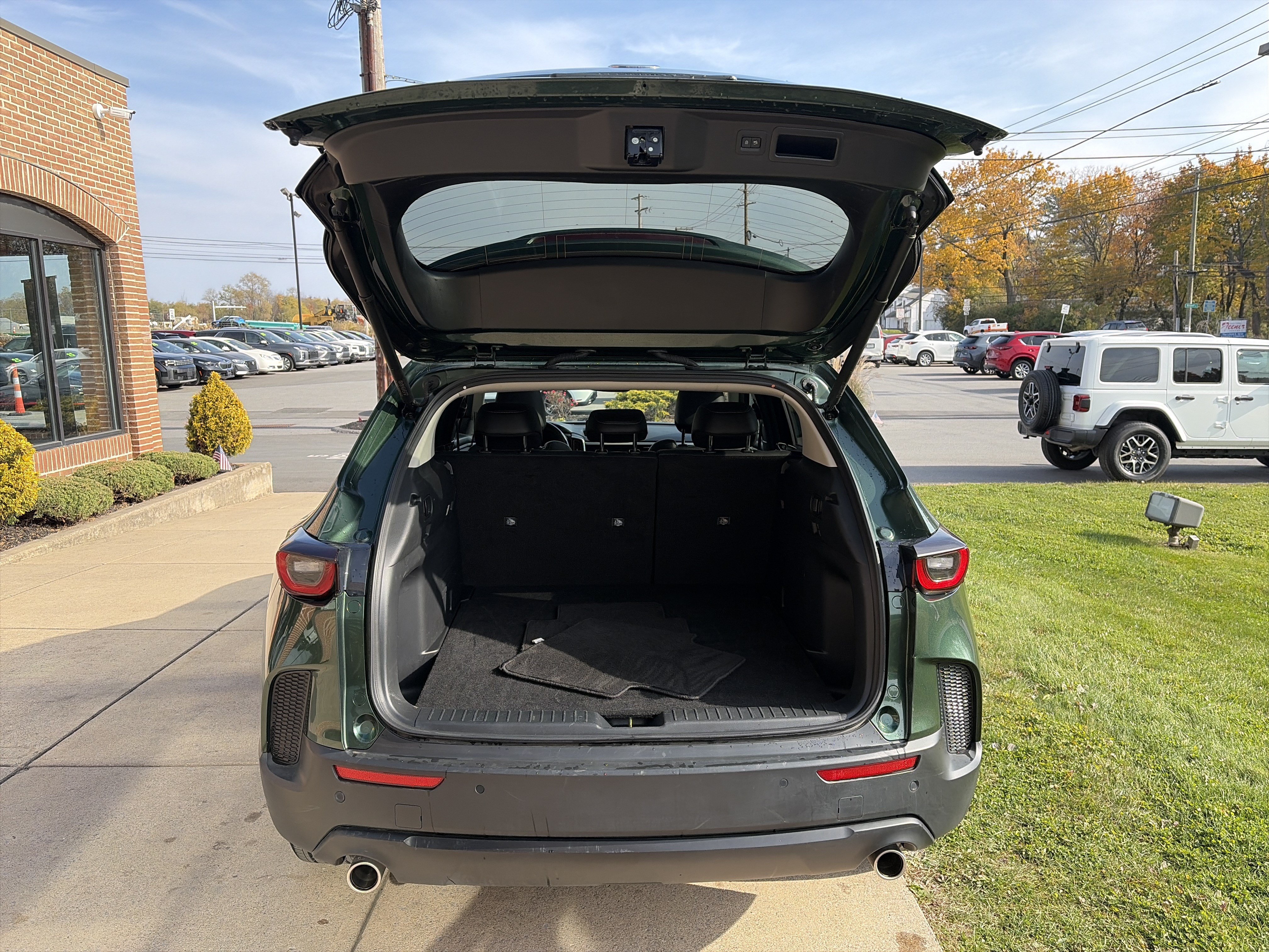 Used 2026 MAZDA CX-50 AWD 2.5 S w/ Preferred Pkg image 5