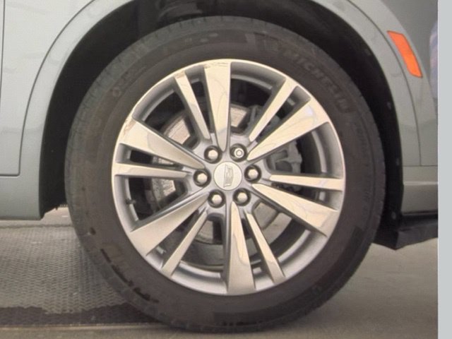 Used 2024 Cadillac XT6 Premium Luxury AWD/4WD image 41