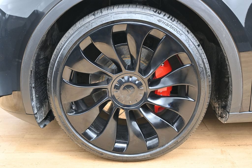 Used 2024 Tesla Model Y Performance AWD/4WD image 10