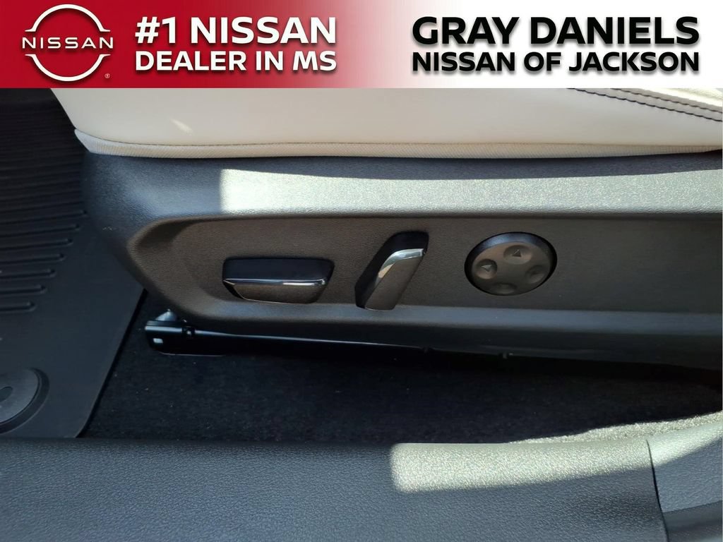New 2026 Nissan Sentra SL w/ Floor Mat Package FWD image 11