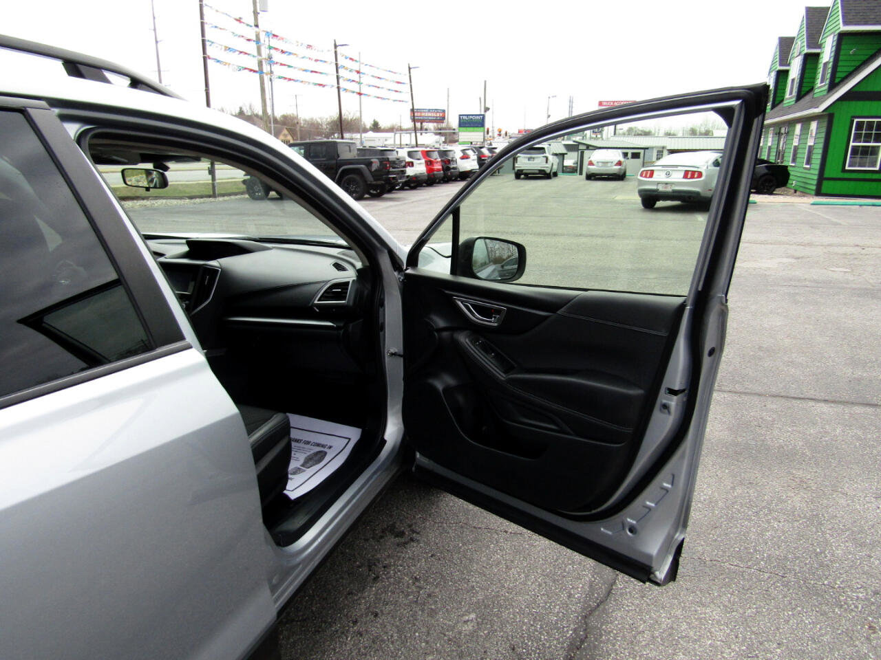 Used 2022 Subaru Forester Premium image 29