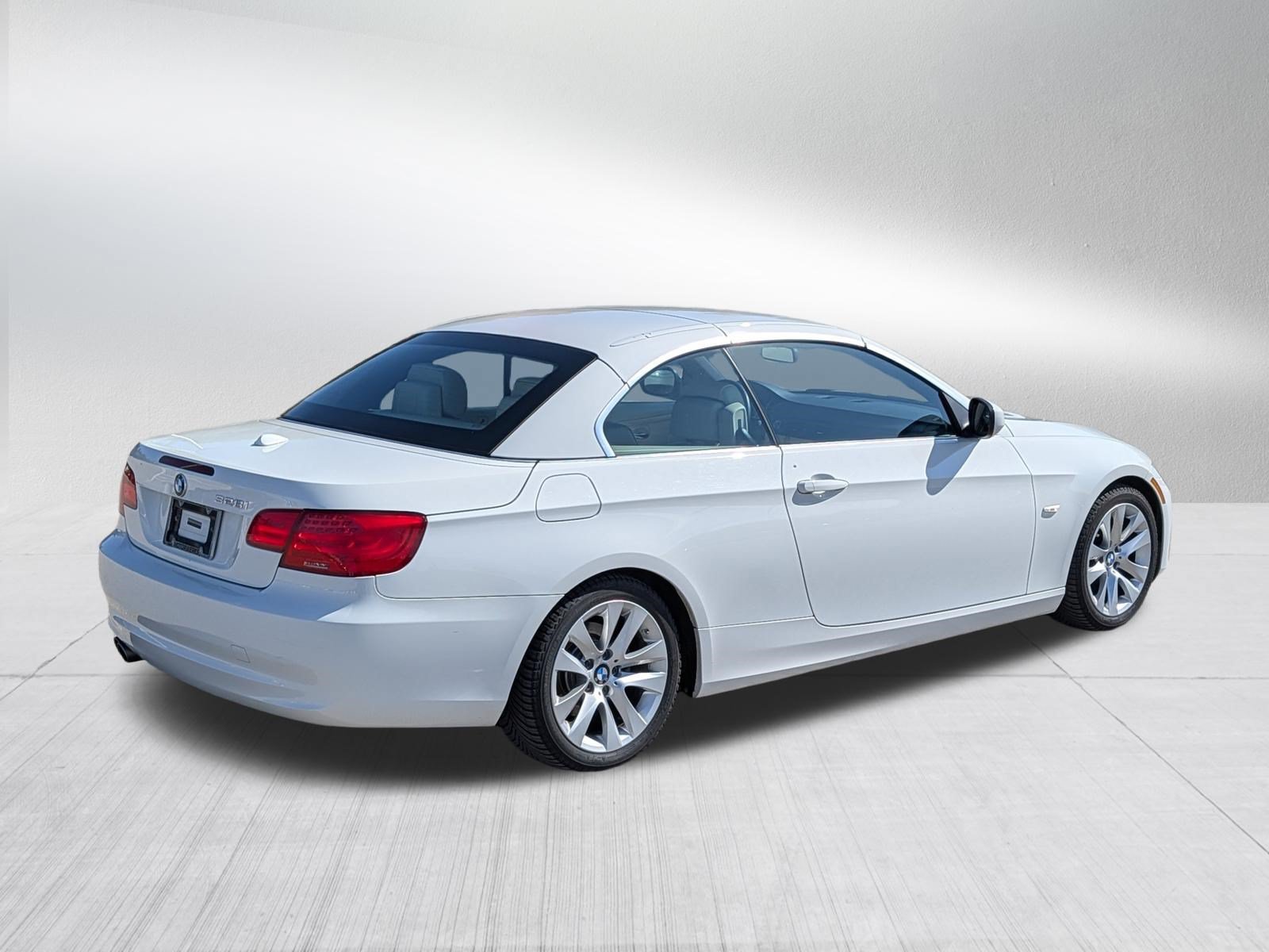 Used 2011 BMW 328i Convertible RWD image 7
