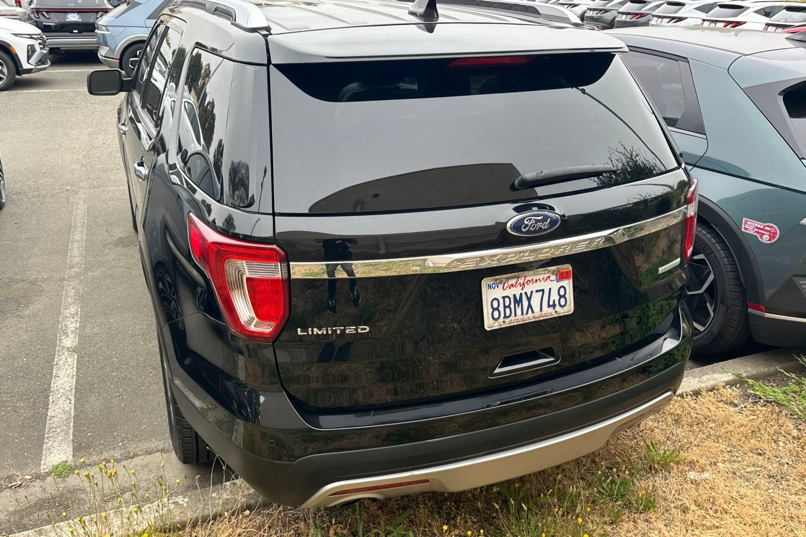 Used 2017 Ford Explorer Limited FWD image 6