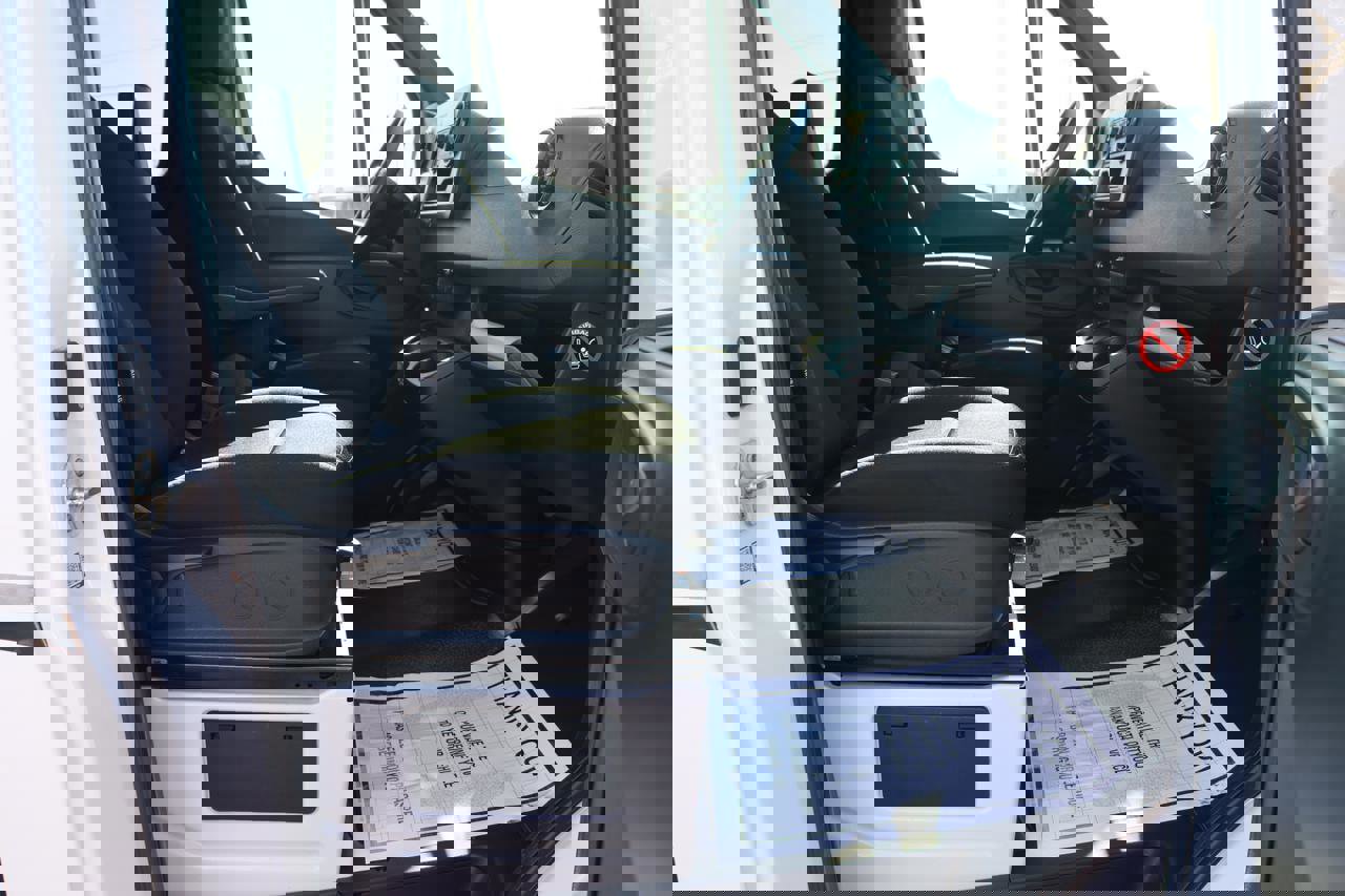 Used 2019 Mercedes-Benz Sprinter 2500 image 17