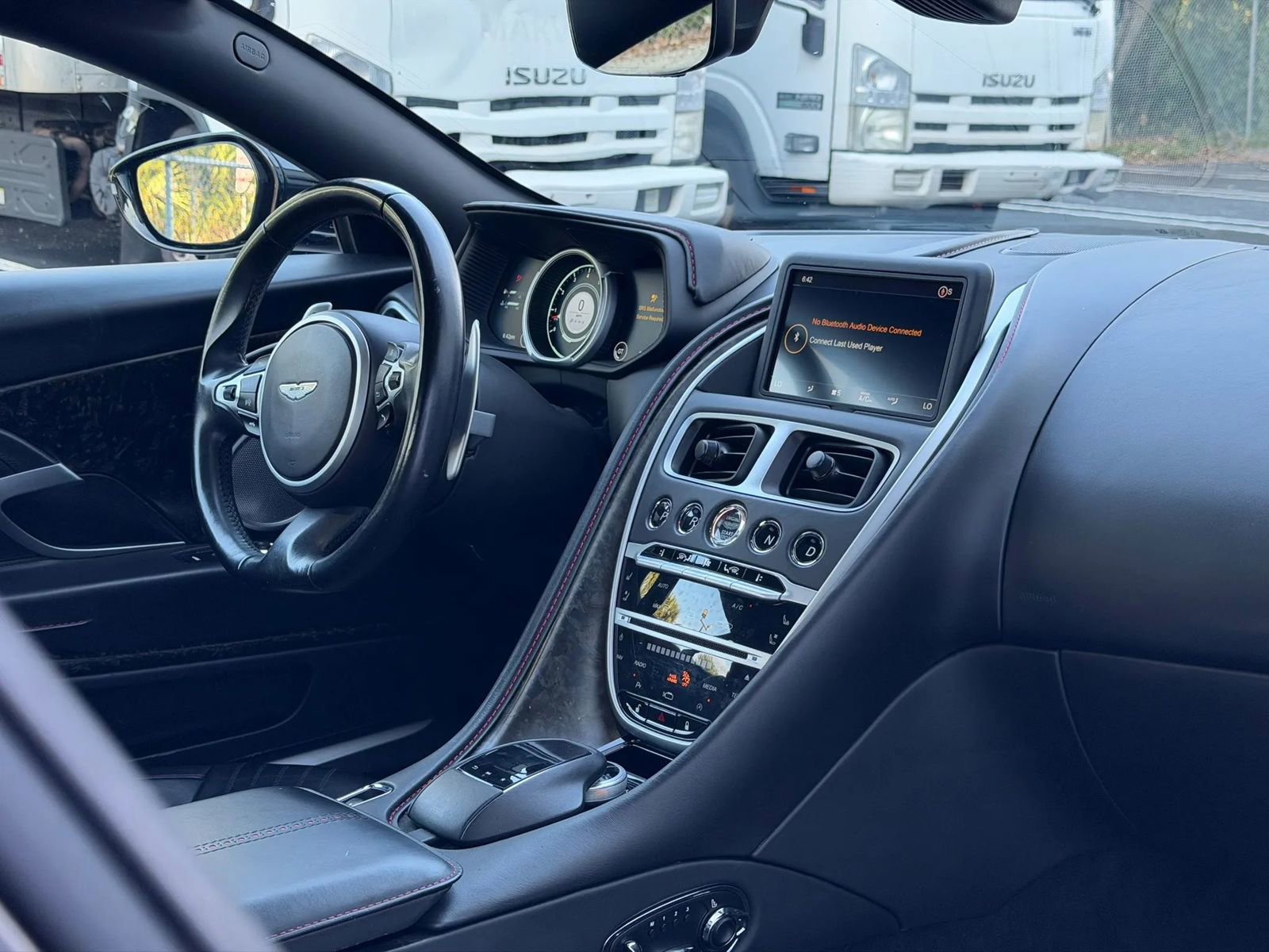 Used 2018 Aston Martin DB11 V12 RWD image 19