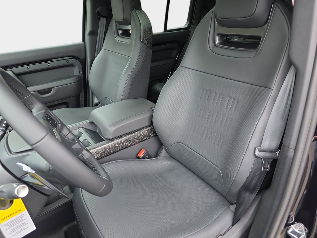 New 2026 Land Rover Defender 110 OCTA AWD/4WD image 14