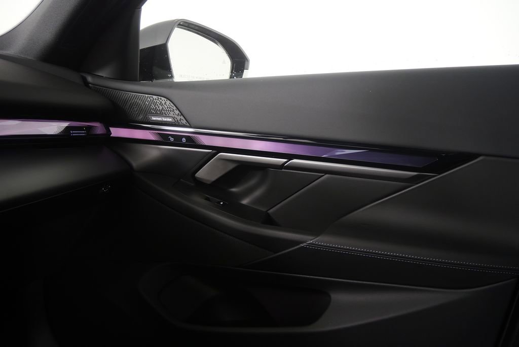 Certified 2025 BMW 540i xDrive image 24