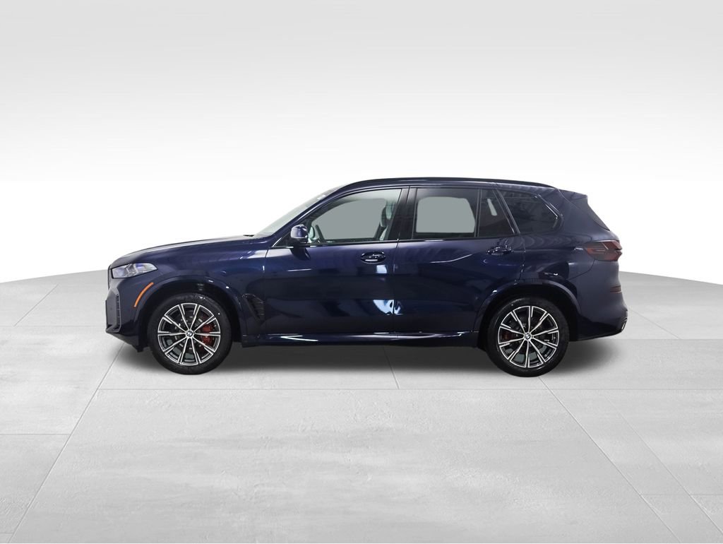 New 2026 BMW X5 xDrive40i w/ M Sport Package image 2