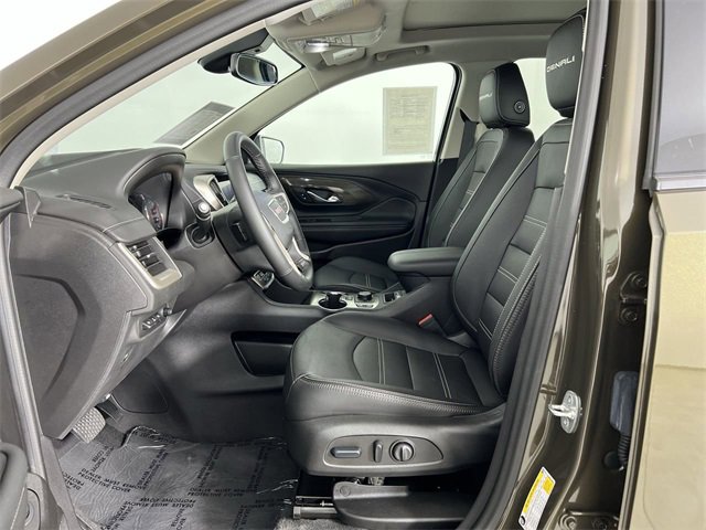 Certified 2024 GMC Terrain Denali w/ Denali Premium Package image 20