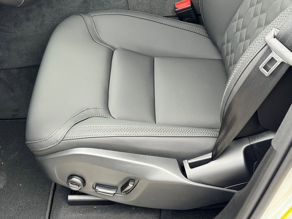 New 2026 Volvo XC60 T8 Core w/ Climate Package image 16