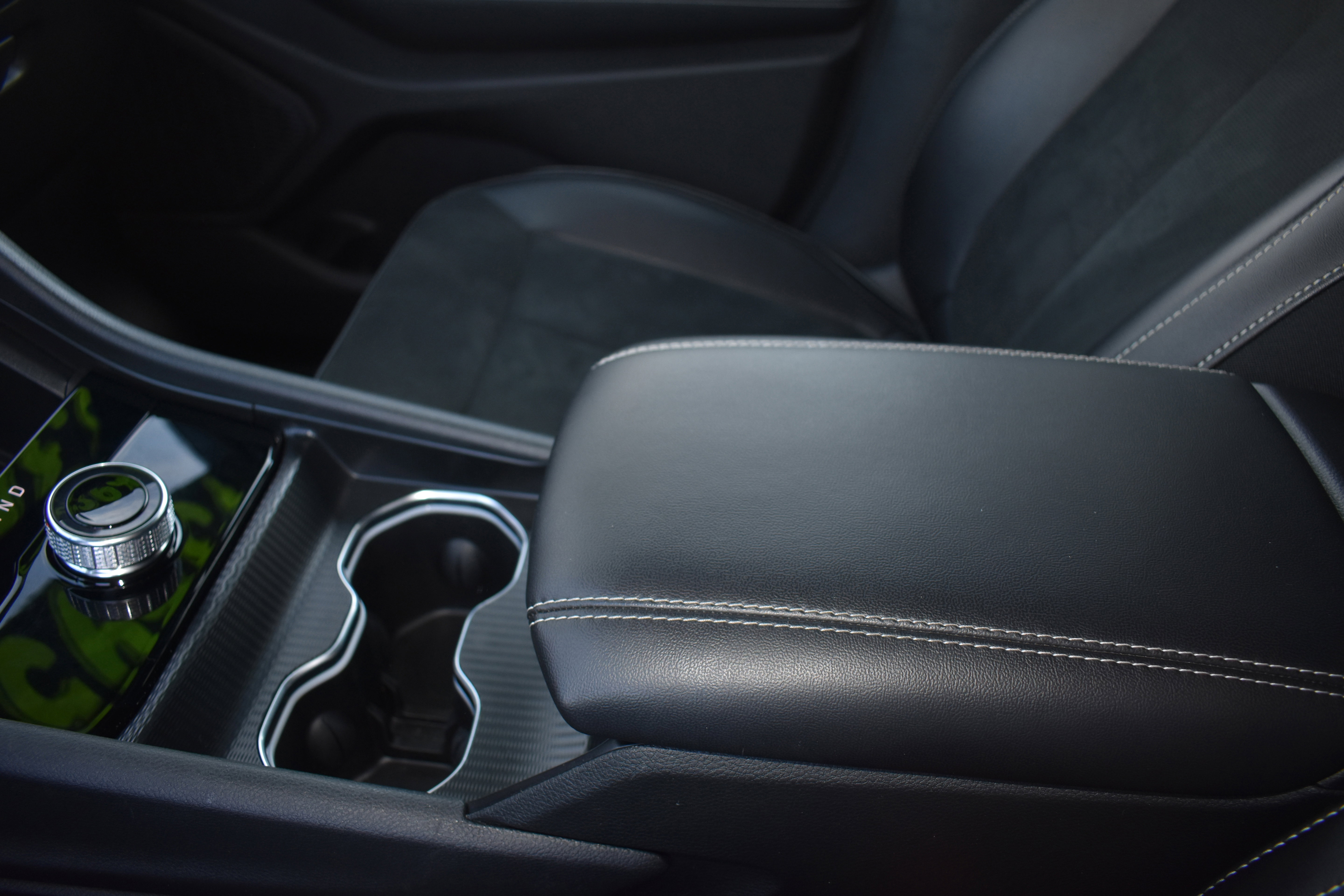 Used 2024 Jeep Grand Cherokee Altitude image 22