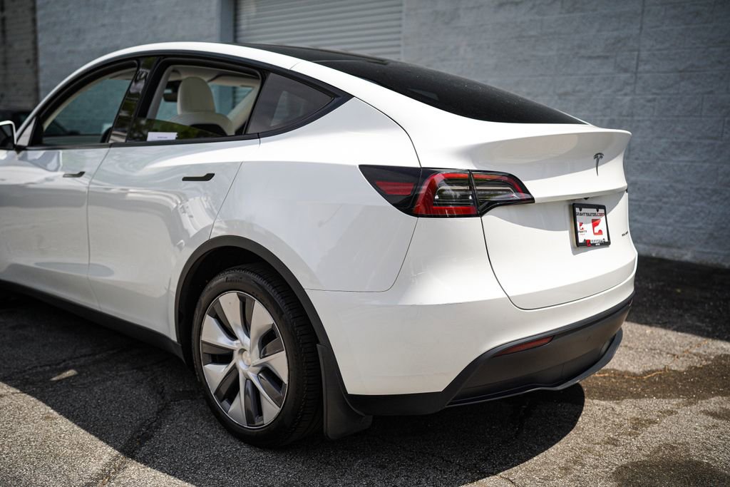 Used 2023 Tesla Model Y Long Range AWD/4WD image 13