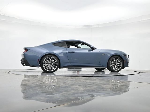 Used 2025 Ford Mustang GT Premium RWD image 10