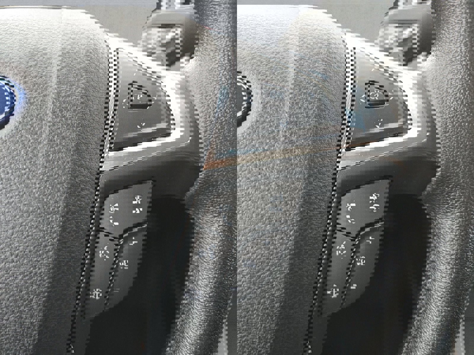 Certified 2020 Ford Edge SEL w/ Convenience Package image 15