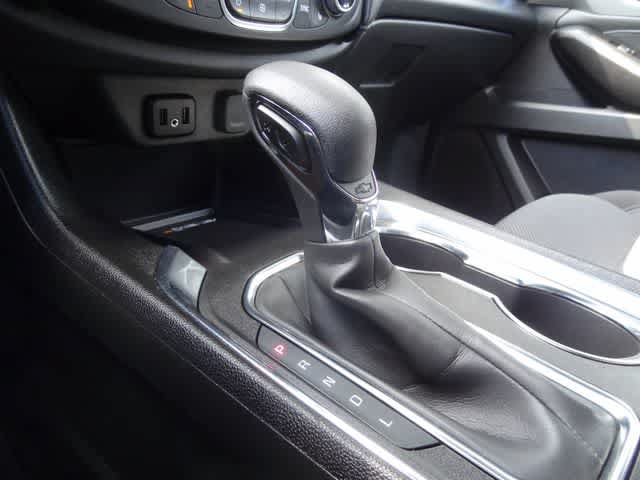 Used 2023 Chevrolet Traverse LT FWD image 34