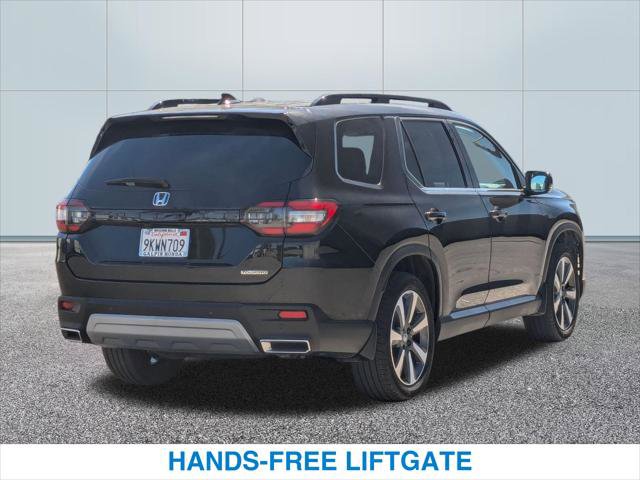 Certified 2024 Honda Pilot Touring image 7