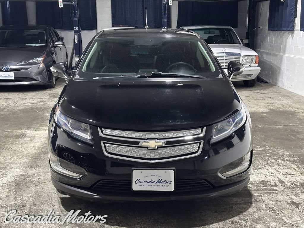 Used 2012 Chevrolet Volt Premium w/ Premium Trim Package FWD image 2