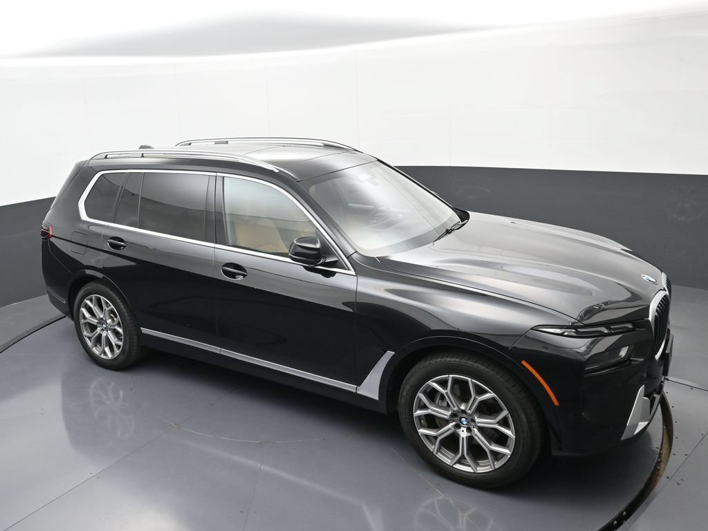 Used 2024 BMW X7 xDrive40i AWD/4WD image 32