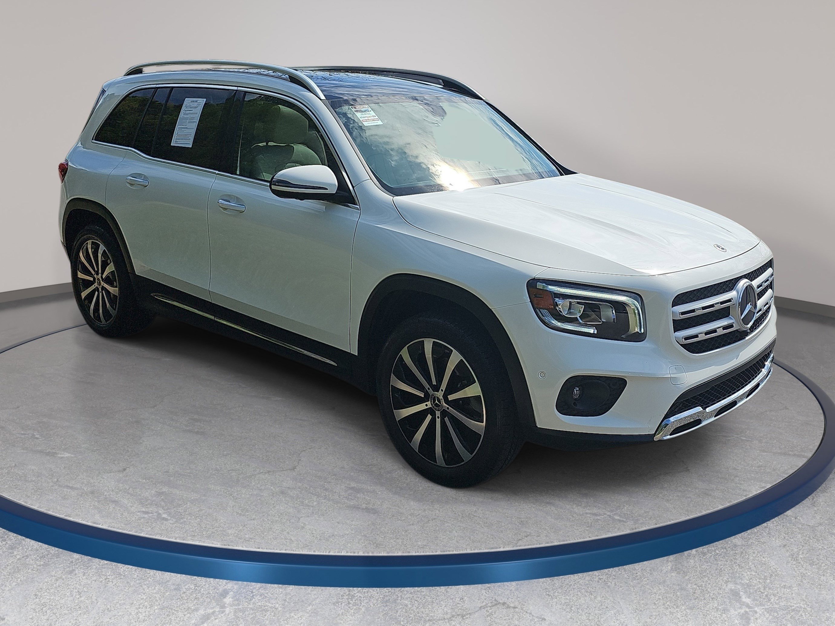 Certified 2023 Mercedes-Benz GLB 250 image 4