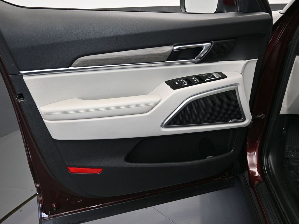 Used 2022 Kia Telluride EX w/ EX Premium Package image 12