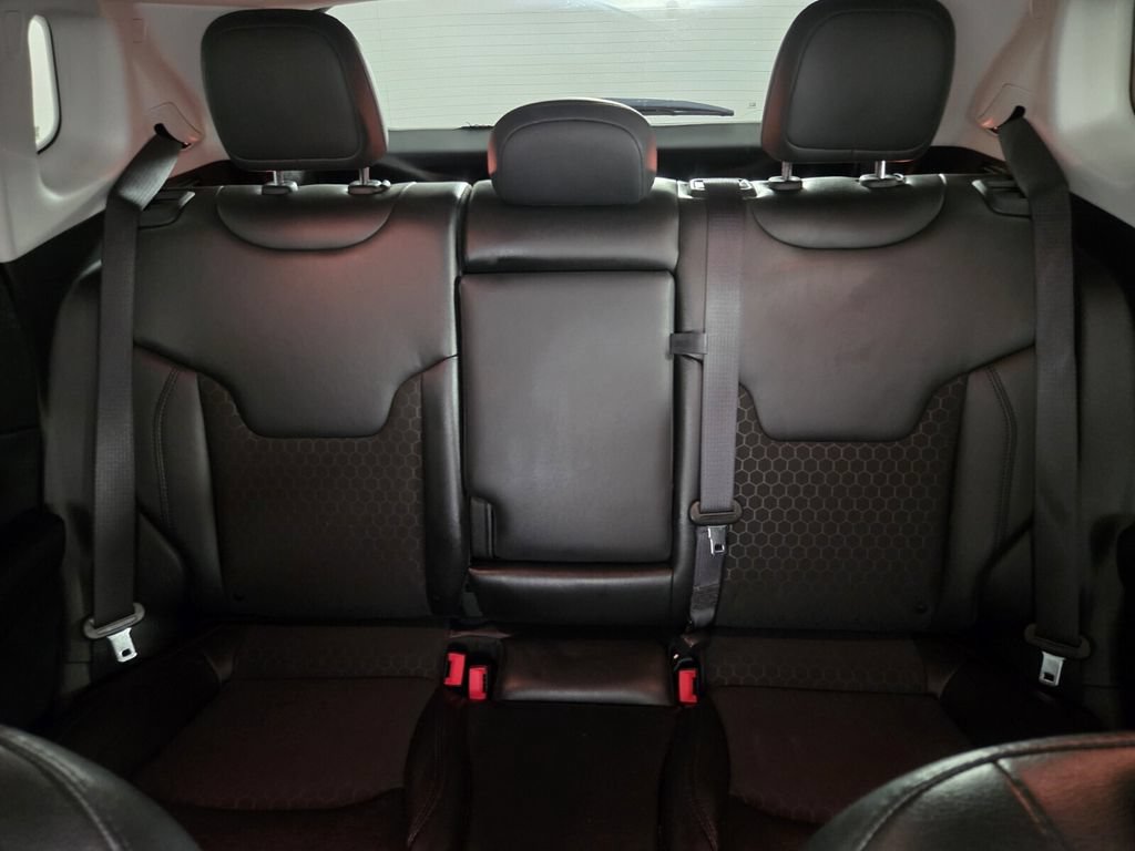 Used 2020 Jeep Compass Latitude FWD image 22
