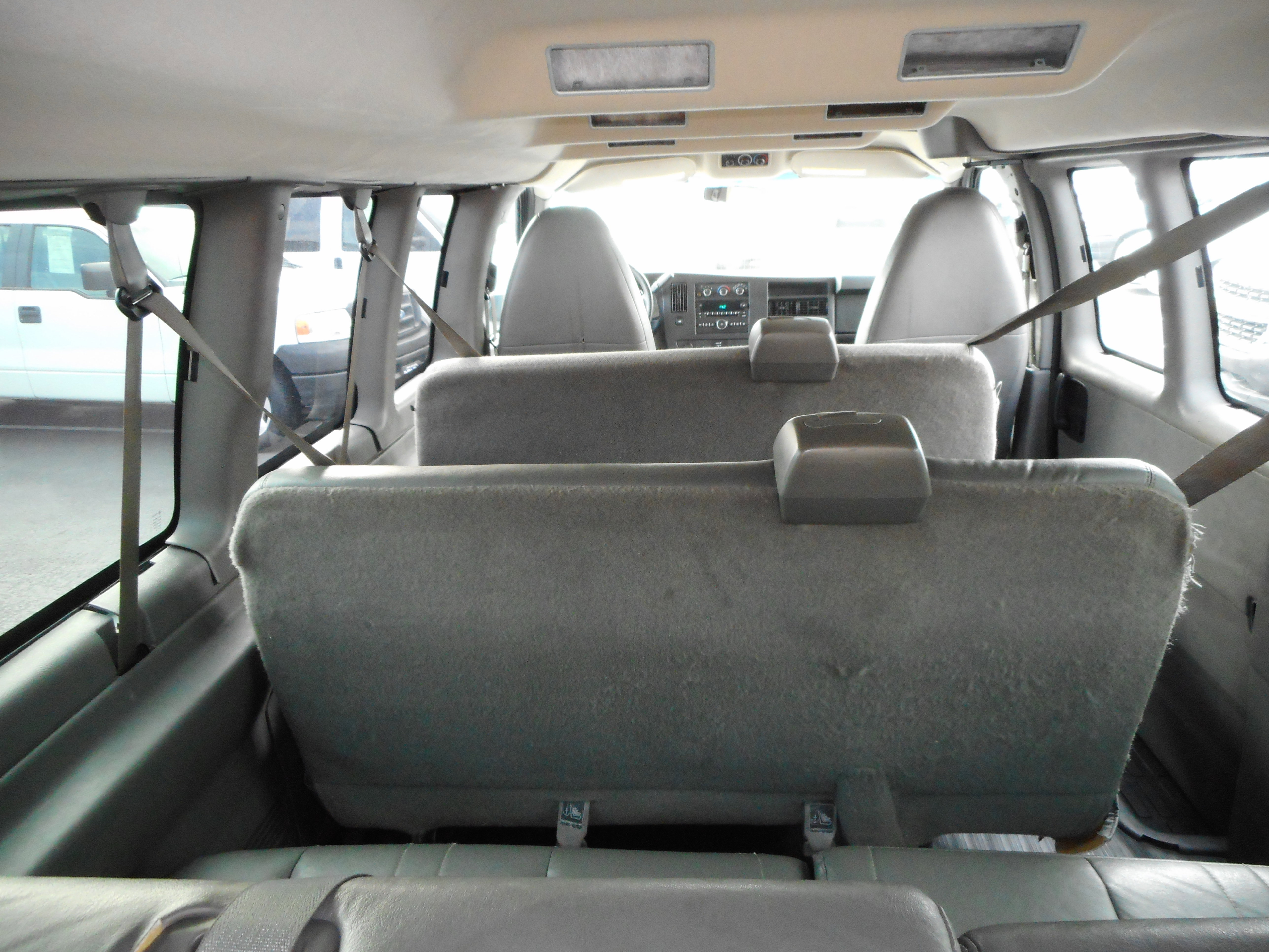 Used 2014 Chevrolet Express 3500 LS image 20