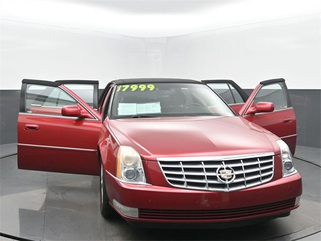 Used 2007 Cadillac DTS Luxury II image 51