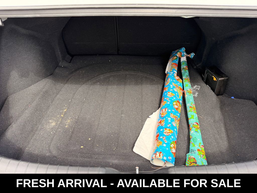 Used 2024 Hyundai Elantra Limited image 15