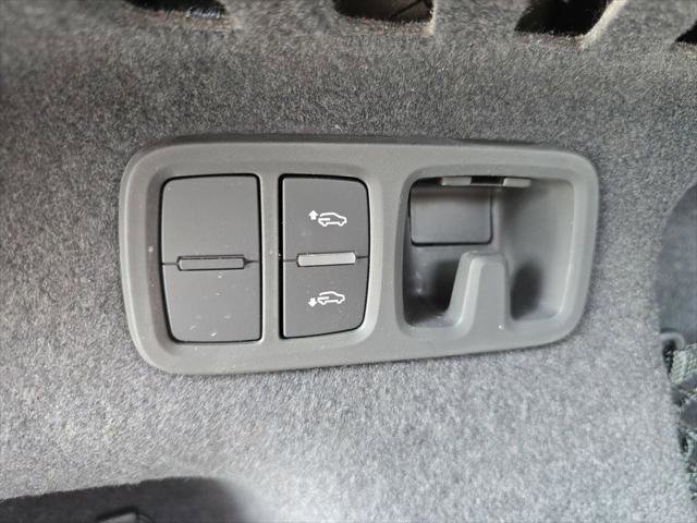 Certified 2025 Audi RS Q8 performance AWD/4WD image 17