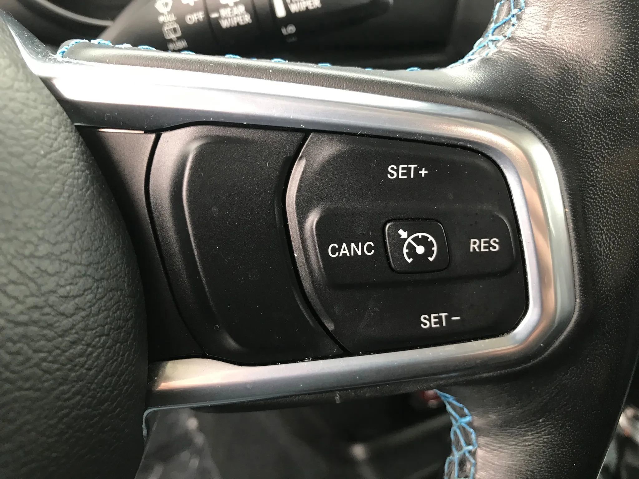 Used 2022 Jeep Wrangler Unlimited Rubicon 4xe w/ Cold Weather Group AWD/4WD image 15