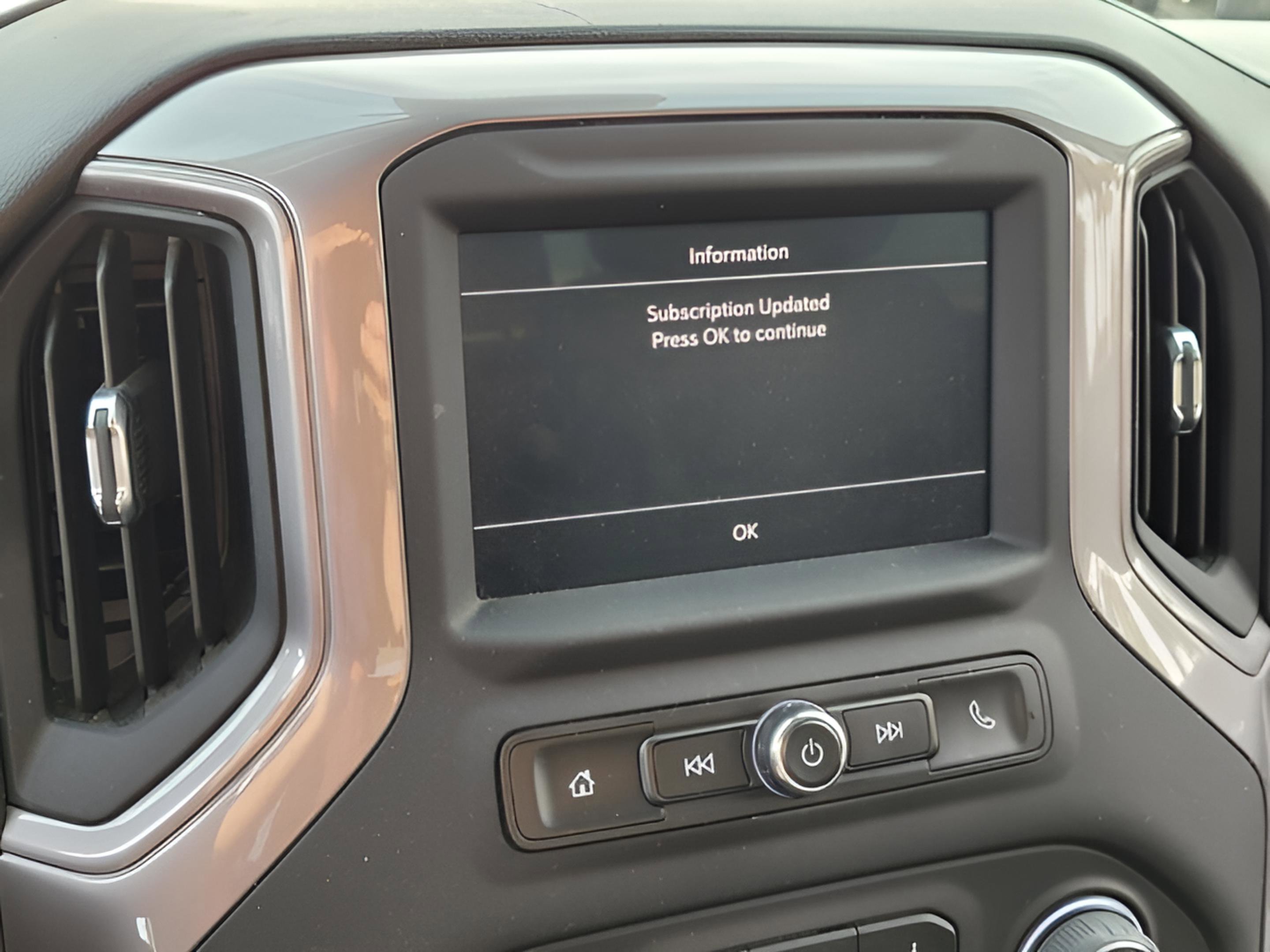 Used 2022 Chevrolet Silverado 1500 Custom image 23