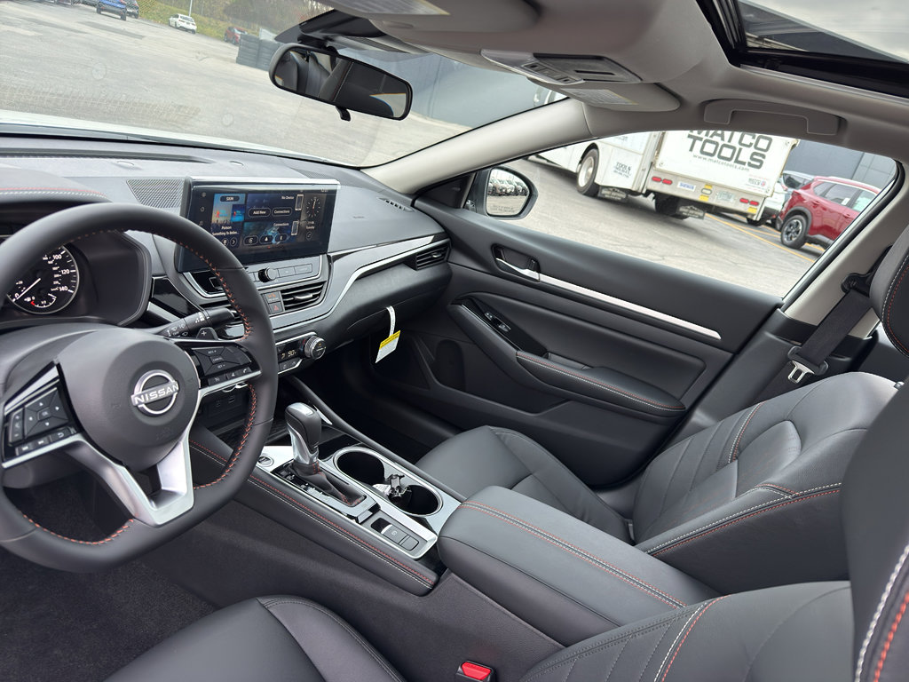 New 2025 Nissan Altima 2.5 SR image 25