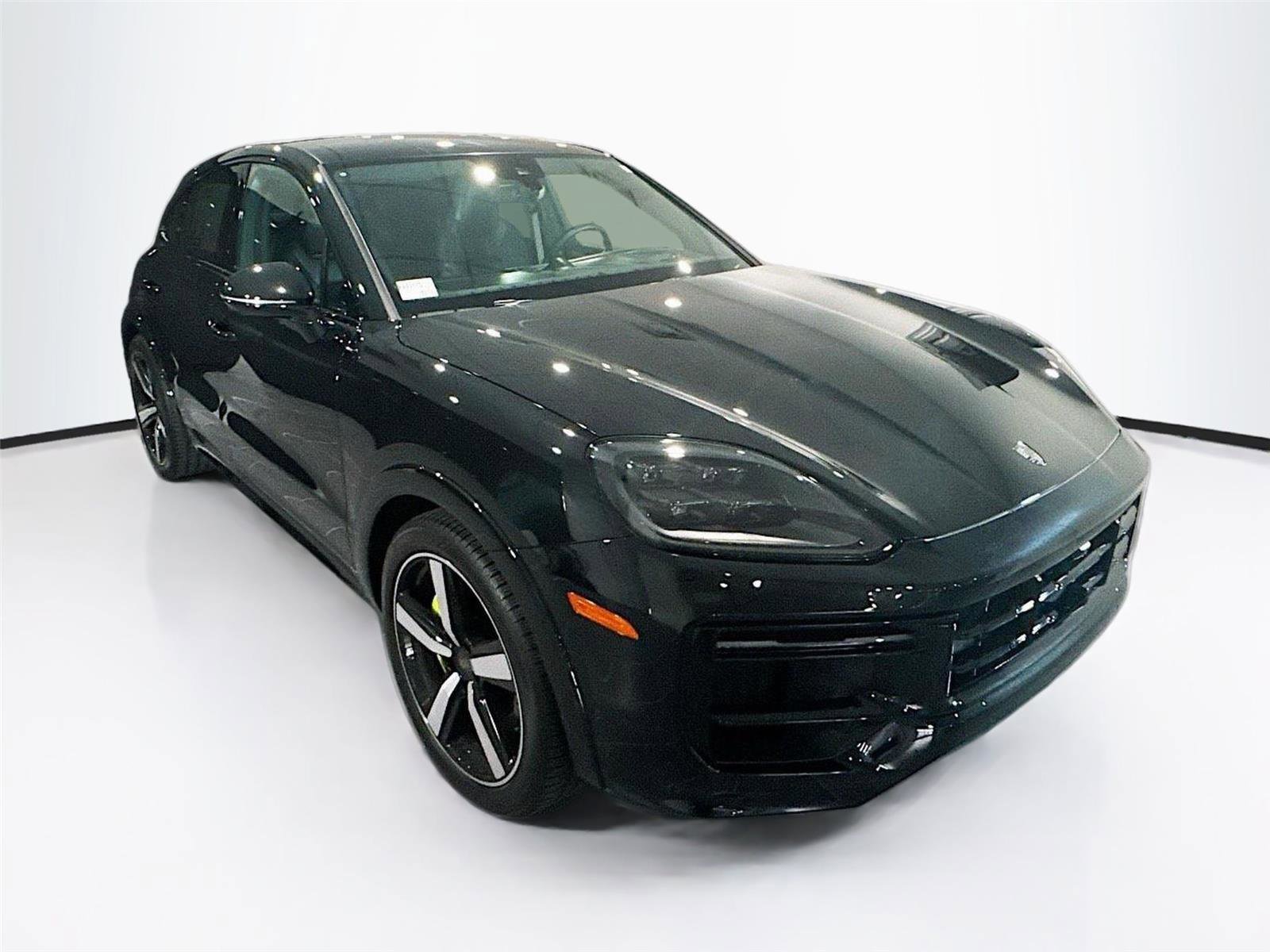 Used 2025 Porsche Cayenne Turbo image 43