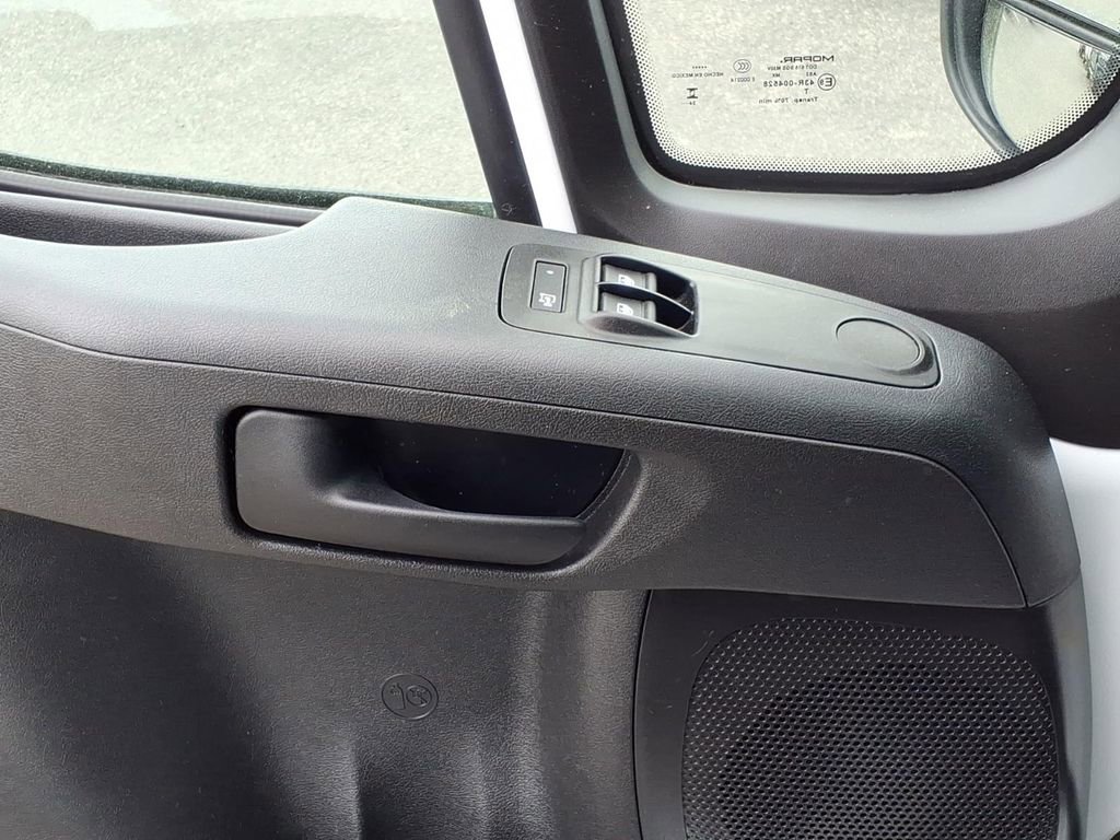 Used 2025 RAM ProMaster 3500 FWD image 4