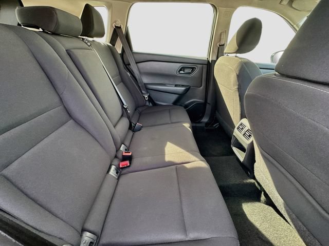 Used 2024 Nissan Rogue S FWD image 25