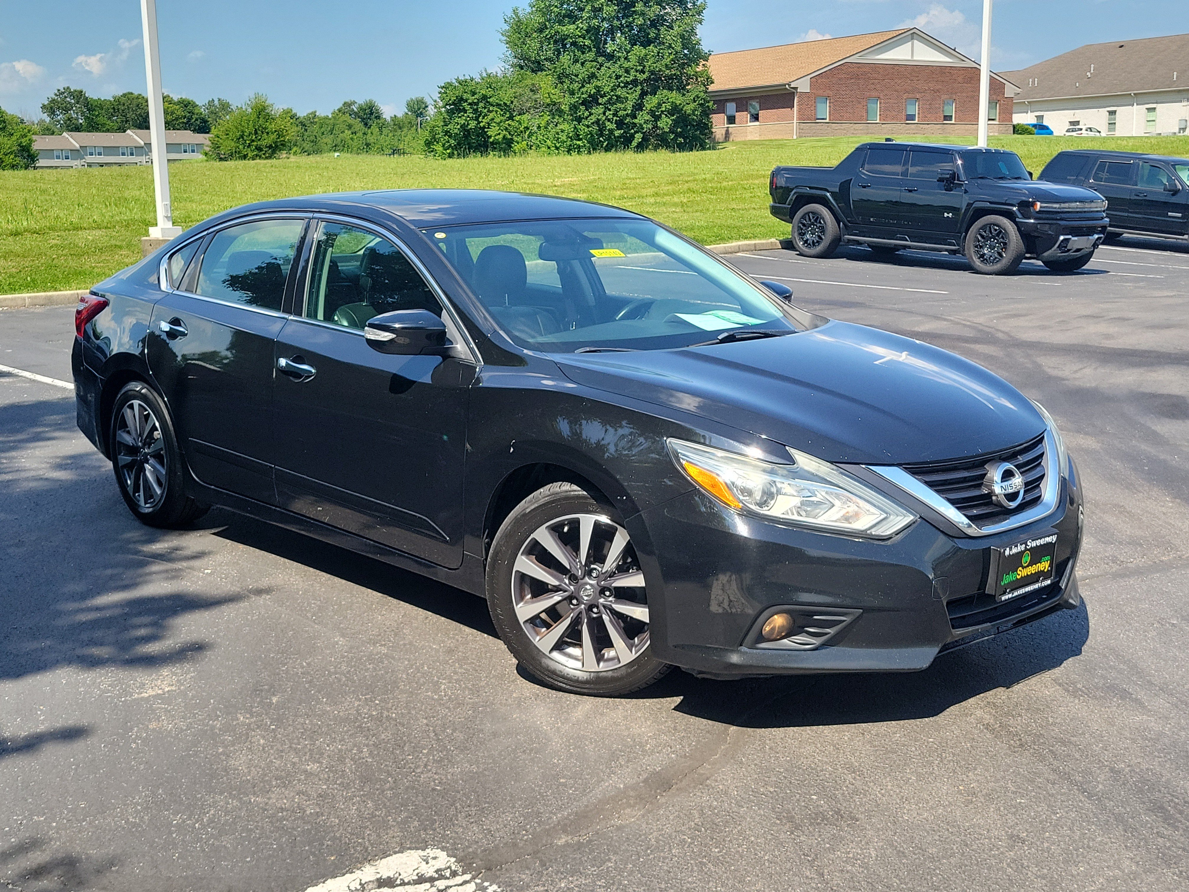 Used 2017 Nissan Altima 2.5 SL w/ Moonroof Package FWD image 31