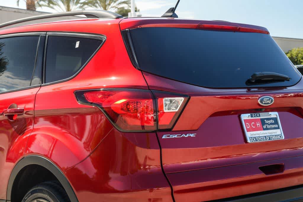 Used 2019 Ford Escape SE FWD image 7